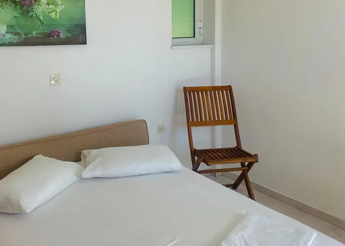 Tasos Manaritsas 3* Khrónia